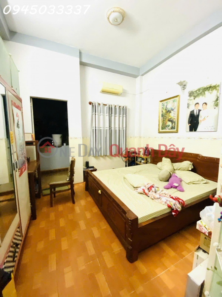 đ 9.2 Billion, 4-story house for sale in a 7m wide alley accessible by car on Huynh Tan Phat Street, Phu Thuan Ward, District 7. Price: 9.2 billion VND (negotiable).
