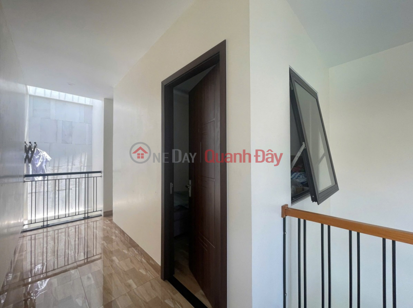 | Please Select | Residential, Sales Listings, đ 6.8 Billion
