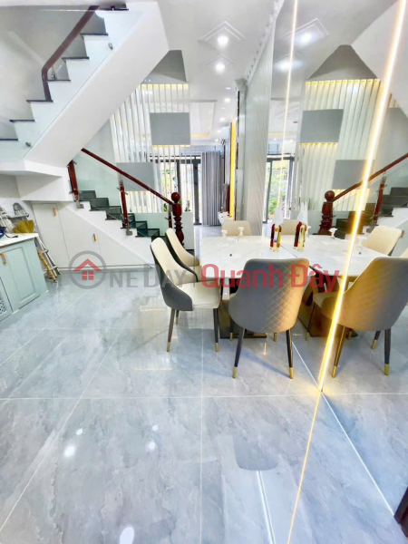 3-STORY HOUSE, TRUCK ACCESS, NEXT TO PHU MY HUNG, RIGHT ON THE MAIN ROAD, JUST OVER 5 BILLION VND | Vietnam | Sales | đ 5.59 Billion