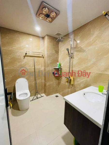 NHÀ 5 TẦNG DÂN TỰ XÂY – VIEW HỒ - HAI MẶT THOÁNG – Ô TÔ SÁT NHÀ VĂN_QUÁN 32M2 - 5T. NHỈNH 5xxT | Việt Nam Bán, đ 5,75 tỷ