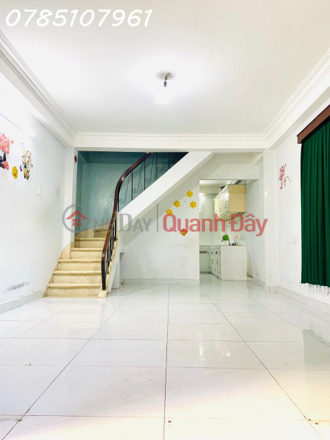Owner for rent 3-storey house, 3 bedrooms, 3 bathrooms on Binh Phu street, Ward 11, District 6 _0