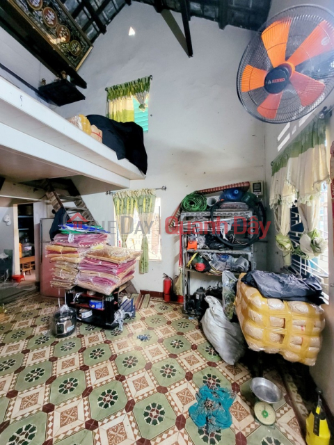 ► House in 3m wide Hung Vuong Plastic Alley, airy, 94m2, 7.8m wide, 2 old floors, 3.1 billion _0