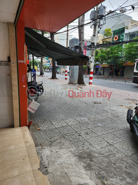 Business premises of Ly Thuong Kiet opposite Tan Binh market _0