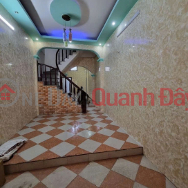 Whole house for rent in Linh Nam, 4 floors, 40m2, 5 bedrooms, 12 million\/month _0