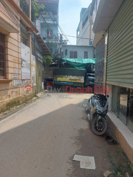 HOUSE FOR SALE ON QUYET THANG STREET - YEN NGHIA - HA DONG, CARS CAN BE PARKED INSIDE THE HOUSE. GOOD BUSINESS, ONLY A LITTLE MORE THAN 9 BILLION VND | Vietnam Sales đ 9.57 Billion