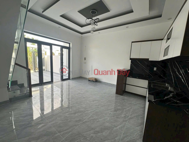 Brand New, Stunning 2-Story House<br \\/> Wide 8m Car Accessible Road Vietnam Sales | đ 1.95 Billion