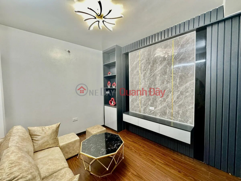 , Please Select, Residential Sales Listings đ 2.9 Billion