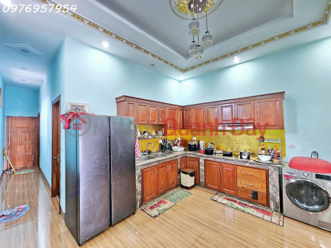 Cần tiền bán gấp nhà khu Hố Nai Đại Công Giáo xây 2019 full gỗ, 3% cho môi giới _0