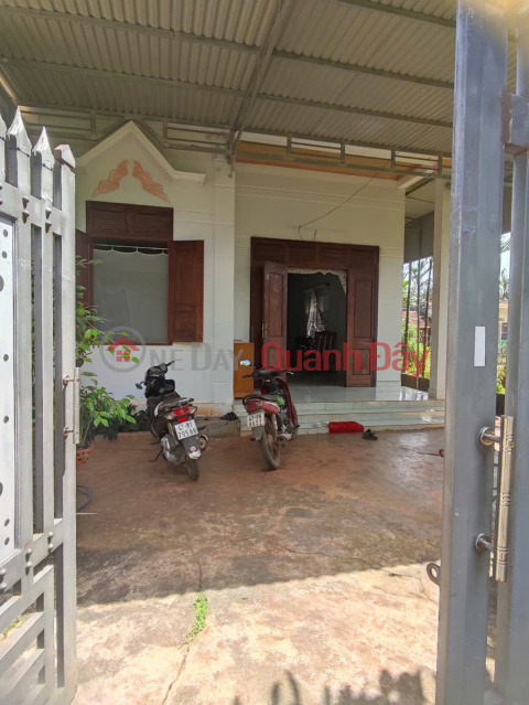 Chính chủ cần bán nhanh lô đất 2 mặt tiền, có sẵn nhà kiên cố, gần Quốc lộ 26 _0