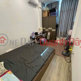 House for rent in lane 120 Kim Giang, 30m2, 3 floors, 4 bedrooms, full function, 10 million - for families, groups, offices _0