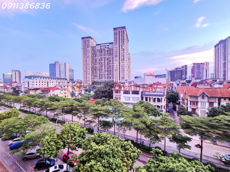 đ 7,7 tỷ, Đẹp long lanh Tòa F4 Trung Kính 85m 2PN, trung tâm Cầu Giấy, hơn 7 tỷ