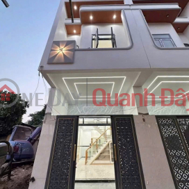 BEAUTIFUL HOUSE FOR SALE - GOOD PRICE - 5m wide concrete road, 30m from asphalt road - Near market, school, FPT University _0