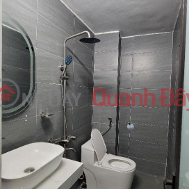 House for sale in Khuong Trung - Car parking at the door - Spacious alley, 48m2 - 4 bedrooms, High-end business, near market, school, supermarket _0