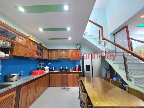 For sale HOUSE NEAR THE SEA Son Tra District Da Nang 75m2 3 Floors 4 Bedrooms Price Only 8 Billion _0