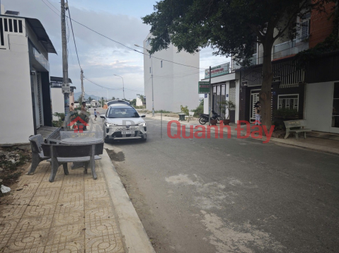 Chính chủ bán nhà đường Trần Xuân Soạn - Gần Bệnh viện Đa khoa tỉnh mới - Giá chỉ 2,05 tỷ _0