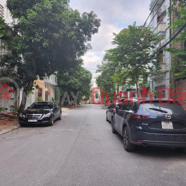 biệt thự xây thô Bồ Đề, 80m x 6tầng, MT 8.2m, vỉa hè, mặt đường 10m, ôtô dừng đỗ ngày đêm _0