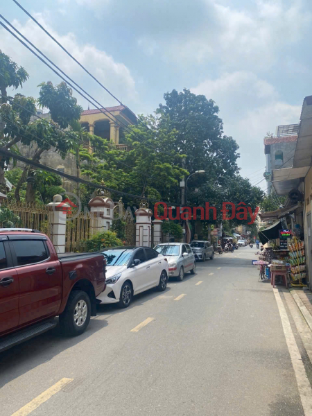 đ 6,75 tỷ | NHÀ ĐẸP DÂN XÂY KIÊN CỐ 3 TẦNG 3 P NGỦ An Đào C 43m2 X 6.75 tỷ Long Biên.