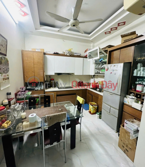 EXTREMELY RARE HOANG QUOC VIET - LESS THAN 7 BILLION, 5-STOREY HOUSE, NEARLY 40M2. _0