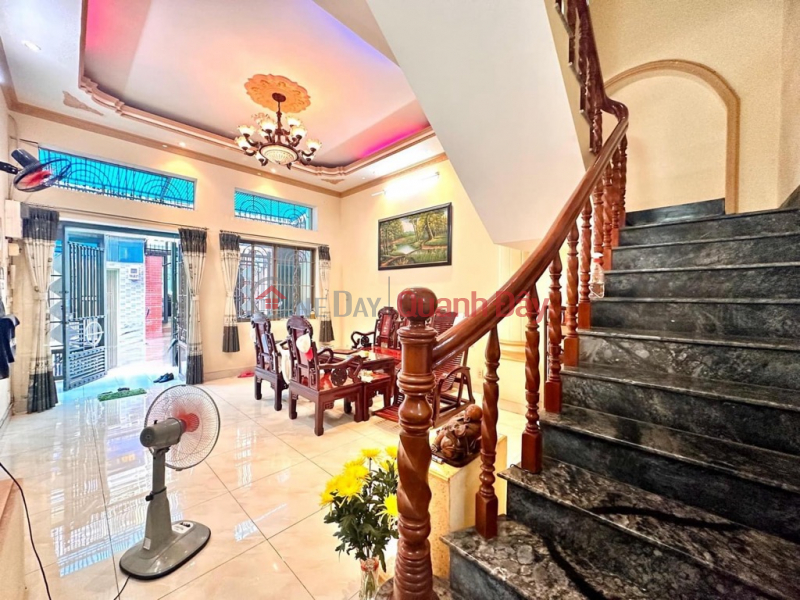 Cach Mang Thang 8 car alley - registered area 60m2 (5x12 square) - 3 floors reinforced concrete - 9.2 billion Sales Listings