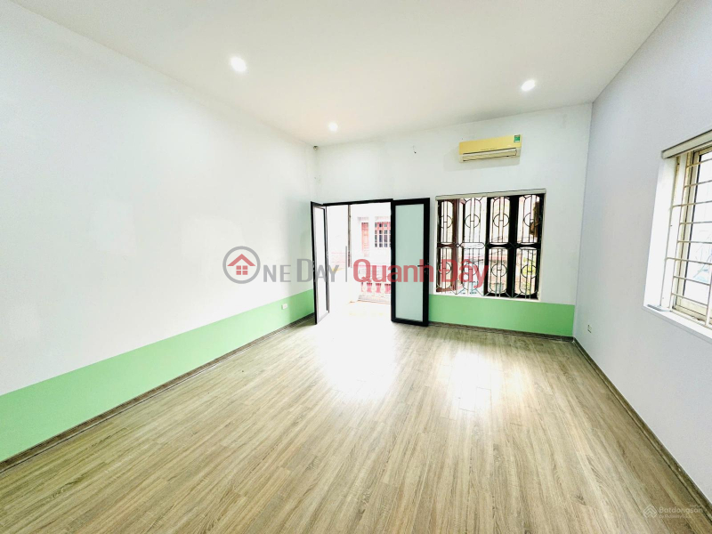 Owner renting out a newly renovated house, 97.2m2, on Mai Phuc street, facing Southeast, with two street frontages. Price: 13 million VND\\/month. Rental Listings