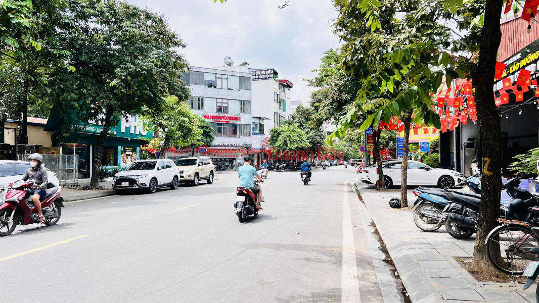 bán nhà mặt phố Việt Hưng, lô góc 3 thoáng, mặt tiền 19m, vỉa hè, kinh doanh ngày đêm Niêm yết bán