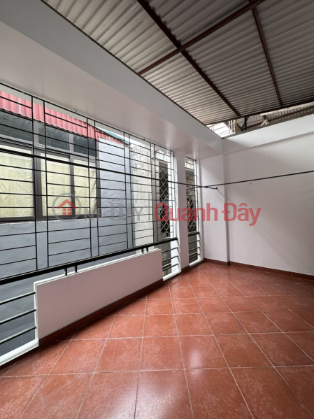 Property Search Vietnam | OneDay | Nhà ở, Niêm yết bán Ô tô đỗ cổng phố Nguyễn Ngọc Vũ 38m 4 tầng 4 ngủ ngõ thông gần hô ở sướng chỉ 5.2 tỷ lh 0817606560