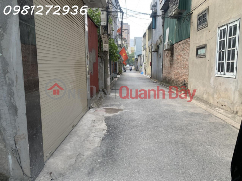 Homeowner going abroad needs to sell urgently Phuc Loi Long Bien Hanoi Land Area 36m MT 3.8 m convenient traffic _0