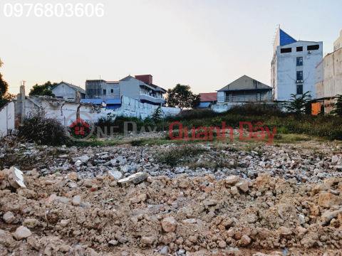 EXTREMELY RARE: A single large plot of land in the core of Pho Yen city right next to the Samsung S 1400M factory, 850m of land. _0