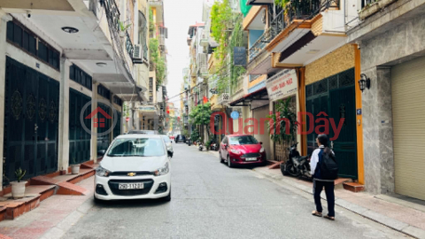 House for sale in Ngoc Lam, with sidewalk access, parking available day and night, near Gia Lam bus station, only 11.8 billion VND. _0