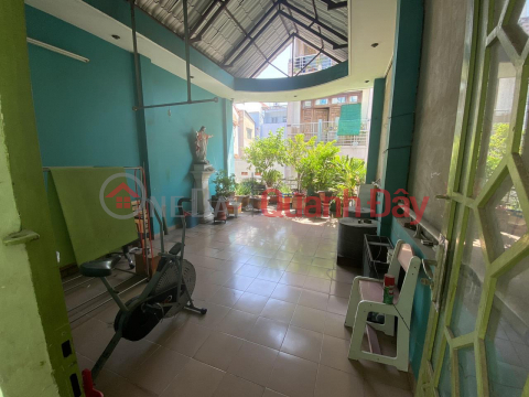 ***House for sale at 766\/68 Cach Mang Thang 8, HXH Ward 5 Tan Binh; 4.2*15; 4 floors _0