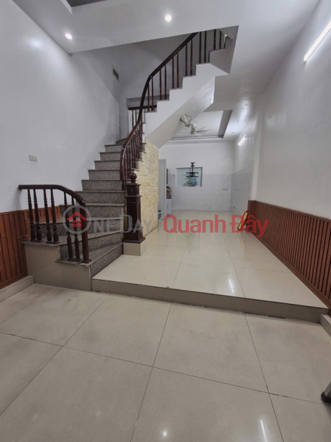 Nguyễn Ngọc Nại ô tô đỗ cửa, phân lô quân đội sát mặt phố, 2 thoáng, sổ vuông _0