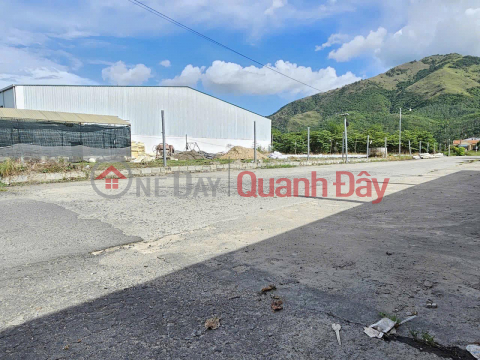 LARGE LAND FOR RENT WITH 3 FRONTS, DIEN AN - DIEN KHANH. _0