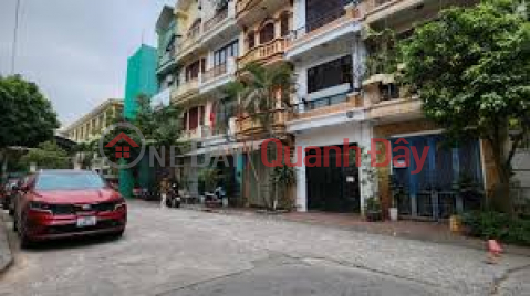 Owner needs a townhouse in Lien Co area, Nam Tu Liem District People's Committee, 105m2, 7m frontage, Price 36.3 billion _0