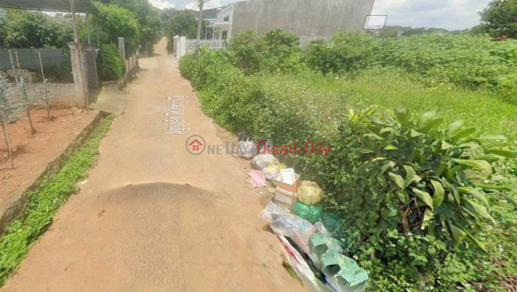 Land for sale, 308m2, in Lien Nghia town, Duc Trong district, Lam Dong province, price 380 million VND per meter of frontage. Sales Listings