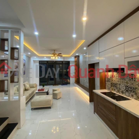 Dong Da house, only 1 house facing Xa Dan street, 45m2x5T, 5m MT is bright and airy. Price 7 billion with TL. _0