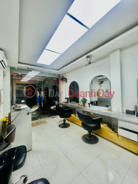 Property Search Vietnam | OneDay | Residential Sales Listings | House for sale in Dong Da district, car parking available, suitable for business day and night.