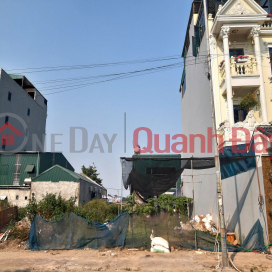 Land for sale in Da Ton, Gia Lam, Hanoi. 71m2, 4m frontage, accessible by 7-seater car, price over 5 billion VND. Contact 0392248515 _0