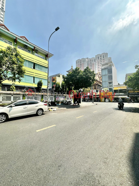 DISTRICT 1 CENTER NEXT TO THE BUILDING - NEXT TO THE FRONT - C4 CONVENIENT FOR NEW CONSTRUCTION - OWNER SELLING AND DIVISIONING ASSETS. Vietnam, Sales | ₫ 6 Billion