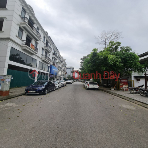 Bán đất Trâu Quỳ – Gia Lâm – Hà Nội 121m2 mặt đường 12m. Lh 0989894845 _0