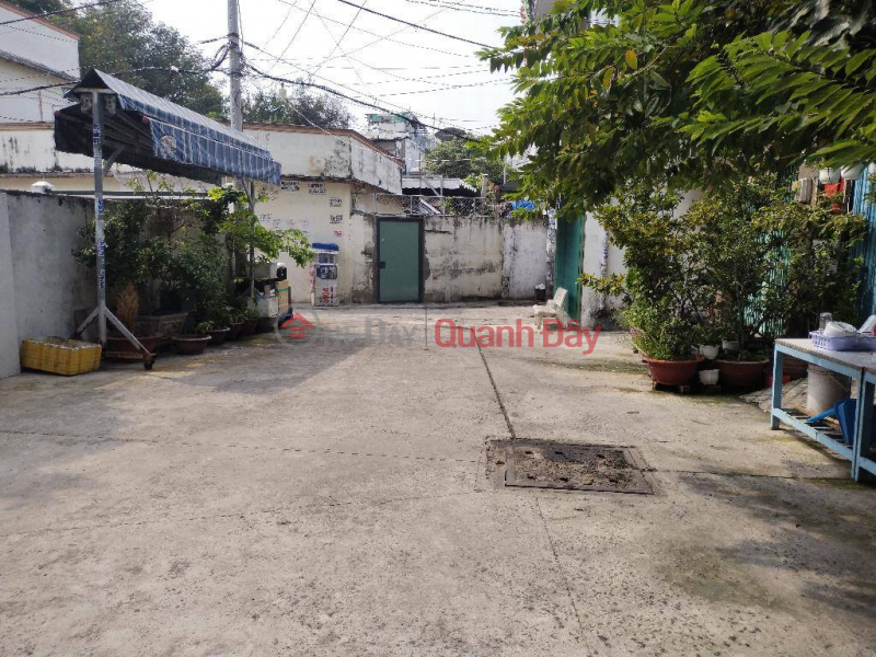 Old house for sale, convenient for new construction - Nguyen Van Luong - Ward 12, District 6 - Trucks can enter the house - 61m2 - Over 4 billion Vietnam Sales, đ 4.7 Billion