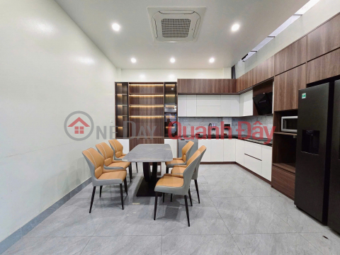 HOUSE WITH CARS INTO THE HOUSE, PHUC DIEN 45M2X4 FLOORS, RESIDENTS BUILD, NO CAR PARKING FEE, PRICE 8.9 BILLION _0