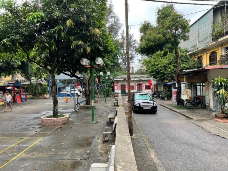 Nghia Tan - Selling land for a 2-storey house - Cars are parked day and night - Donate a playground in front of the house - Kinh Sales Listings