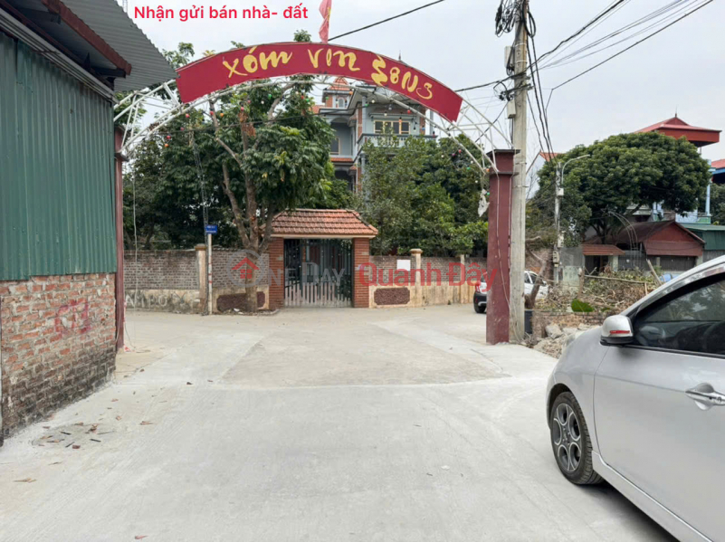 Land for sale in group 11, Quang Minh town, Me Linh, Hanoi. Wide frontage, small business, clear road, car access. Sales Listings