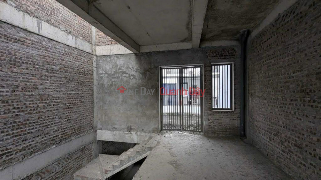 Adjacent to Khai Son - Long Bien, 76m² x 6 floors, 5.5m frontage, sidewalk, 10m wide road, complete infrastructure. Vietnam, Sales, đ 22 Billion