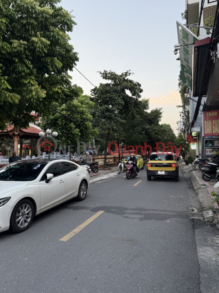 Bán đất Việt Hưng, mặt phố kinh doanh 66m vuông vắn, giá chỉ 14 tỷ còn tl. LH 0936123469 Niêm yết bán