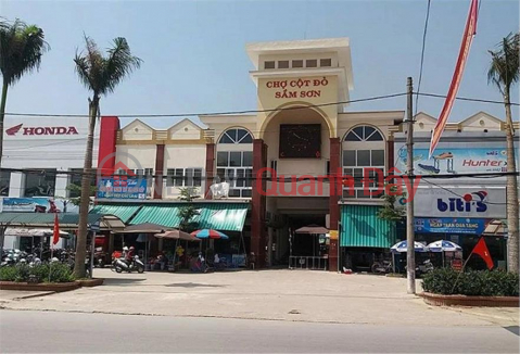 OWNER NEEDS TO SELL QUICK LOT OF LAND WITH A FREE HOUSE Prime Location, Front Of Le Loi Street, Sam Son City _0