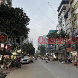 BIG ALLEY LIKE STREET - 4 LANES FOR CARS - BUSY BUSINESS FOOTBALL PAVEMENT - 6 FLOORS WITH ELEVATOR - SMART ELECTRICAL SYSTEM _0
