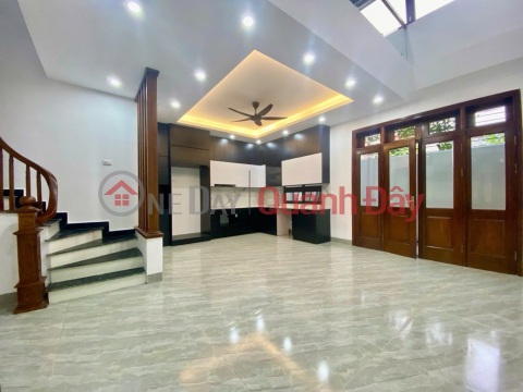 House for sale in Ngoc Lam, 60m x 6 floors, elevator, fully furnished, ready to move in, near the street. Contact 0936123469 _0