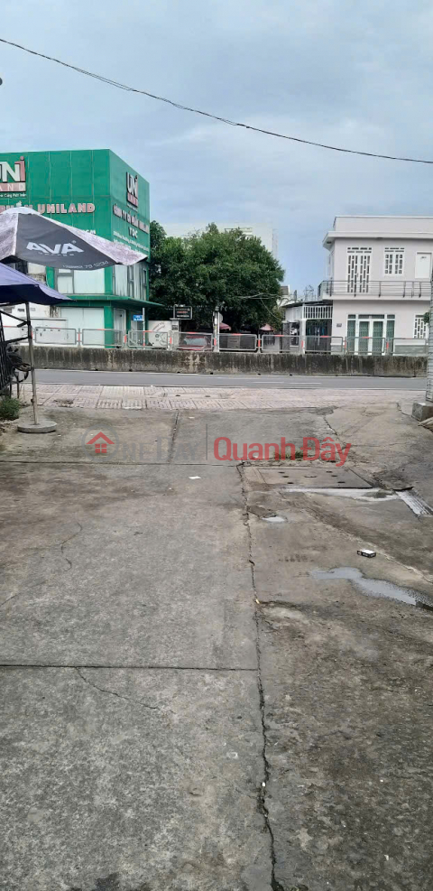 Beautiful house, modern design, real 4 floors, located in existing residential area, alley for trucks to run around, security _0