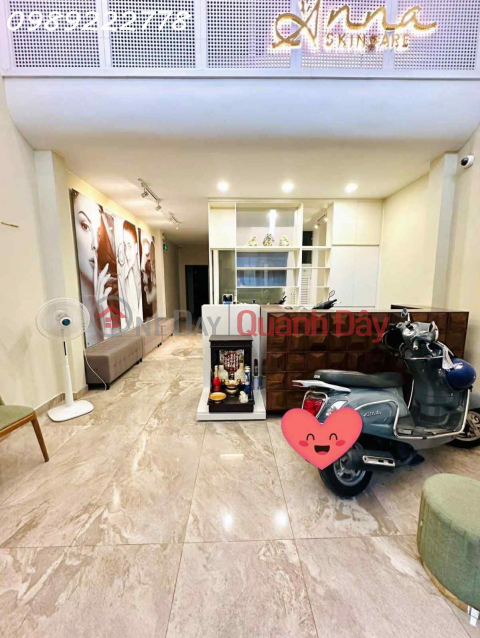BUSINESS FRONTAGE OF HUYNH VAN BANH – WARD 11– PHU - ELEVATOR - 5 FLOORS - 6 MASTER ROOMS - CLASSY DESIGN _0